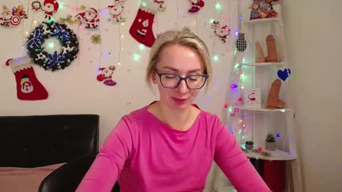 Snapshot of vasilisasii chatting on December 2024 09:37:02 AM Vasilisa online show from December 2024 09:37:02 AM