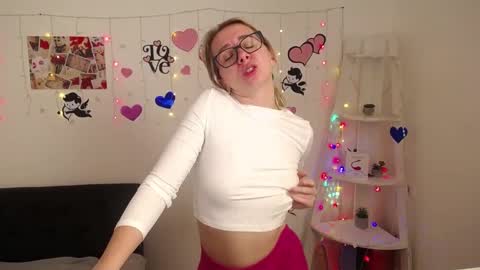 Snapshot of vasilisasii chatting on January 2025 04:10:01 PM Vasilisa online show from January 2025 04:10:01 PM