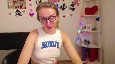 Snapshot of vasilisasii chatting on March 2025 05:17:02 PM Vasilisa online show from March 2025 05:17:02 PM