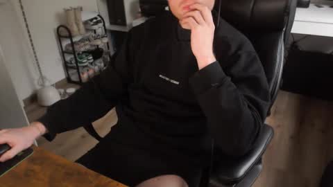 Vaslo online show from December 2025 01:06:01 PM