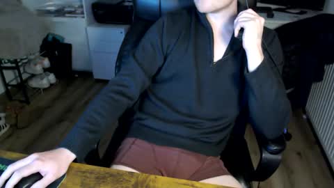 Vaslo online show from April 2026 11:08:02 AM