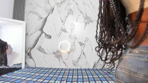 Snapshot of vayolethx chatting on February 2026 12:34:01 PM vayolethx online show from February 2026 12:34:01 PM