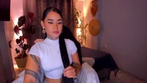 Vayolett Bass online show from July 2026 03:35:01 AM