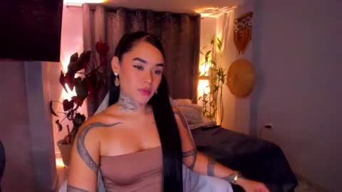 Vayolett Bass online show from July 2026 06:47:02 AM