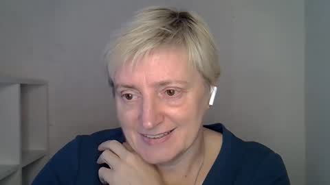 vea_motty online show from November 2025 11:44:01 AM