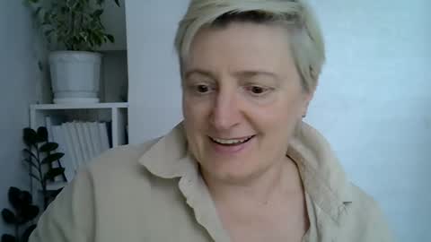 vea_motty online show from April 2026 03:09:01 PM