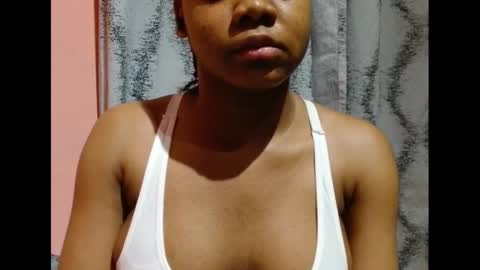 Snapshot of vee62 chatting on January 2026 12:49:02 AM vee62 online show from January 2026 12:49:02 AM