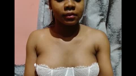 Snapshot of vee62 chatting on January 2026 11:58:02 PM vee62 online show from January 2026 11:58:02 PM