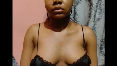 Snapshot of vee62 chatting on February 2026 02:53:01 AM vee62 online show from February 2026 02:53:01 AM