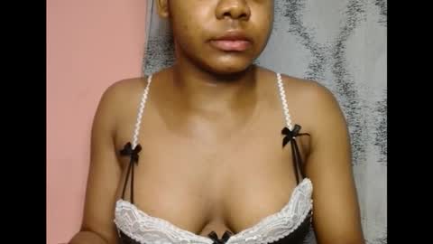 Snapshot of vee62 chatting on February 2026 11:47:02 PM vee62 online show from February 2026 11:47:02 PM