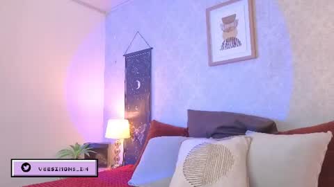 Vee Simons online show from June 2026 07:35:02 PM