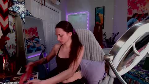 Violet Weatherbee online show from September 2025 11:28:01 PM