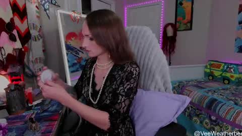 Violet Weatherbee online show from May 2026 12:40:02 AM