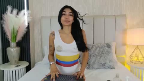 Mia brando online show from July 2026 07:53:02 PM