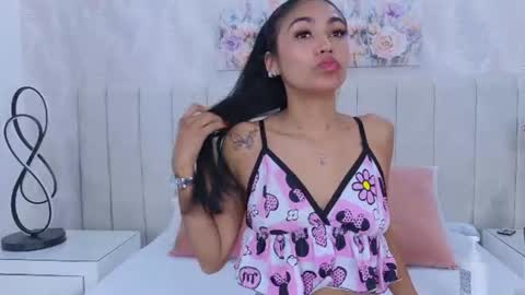 Mia brando online show from July 2026 07:38:02 PM