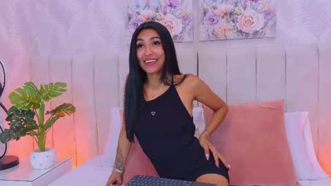 Mia brando online show from July 2026 07:51:02 PM