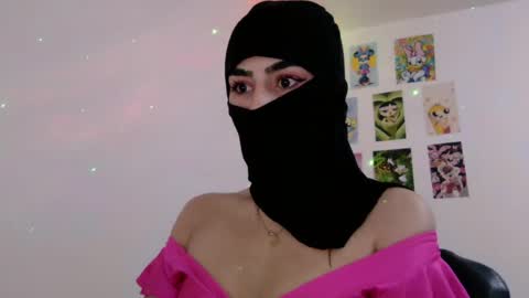 veiledamira01 online show from July 2026 11:33:01 PM