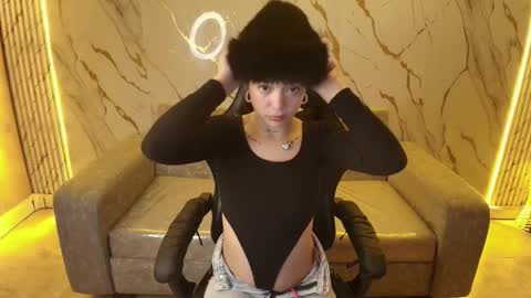 Snapshot of veka_tf chatting on February 2026 01:27:02 PM veka_tf online show from February 2026 01:27:02 PM