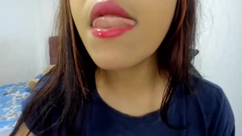 Snapshot of veky_saliva01 chatting on February 2025 10:58:02 AM camila online show from February 2025 10:58:02 AM