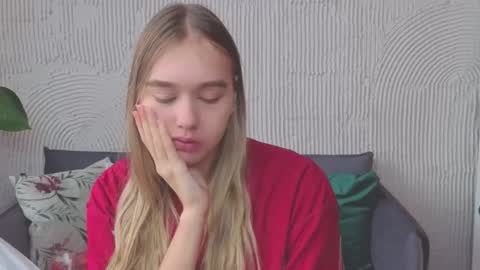 Snapshot of vel1ka chatting on September 2025 05:06:02 AM Barbara online show from September 2025 05:06:02 AM