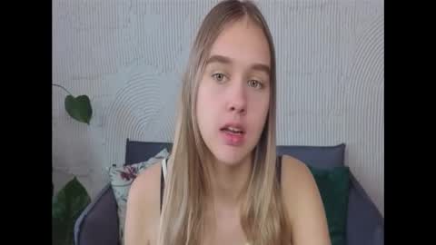 Snapshot of vel1ka chatting on September 2025 09:10:02 AM Barbara online show from September 2025 09:10:02 AM