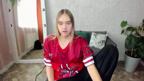 Snapshot of vel1ka chatting on September 2025 09:10:02 AM Barbara online show from September 2025 09:10:02 AM