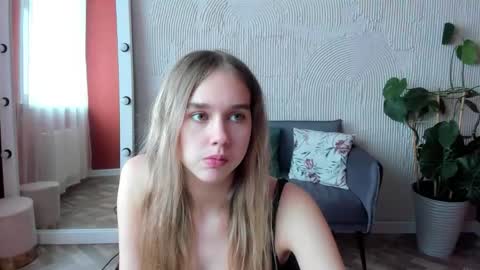 Snapshot of vel1ka chatting on September 2025 09:14:02 AM Barbara online show from September 2025 09:14:02 AM