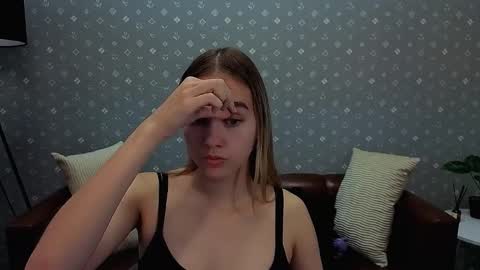 Snapshot of vel1ka chatting on October 2025 11:43:01 AM Barbara online show from October 2025 11:43:01 AM