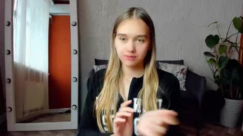 Snapshot of vel1ka chatting on October 2025 08:11:01 AM Barbara online show from October 2025 08:11:01 AM