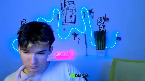 Snapshot of veldi_to chatting on January 2026 07:27:01 PM veldi_to online show from January 2026 07:27:01 PM