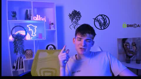 Snapshot of veldi_to chatting on February 2026 07:31:01 PM veldi_to online show from February 2026 07:31:01 PM