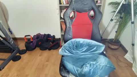 Im VelaI will be Christmas and New Year with my family December 22 to January 13 I will miss you guys. online show from February 2025 04:29:01 AM