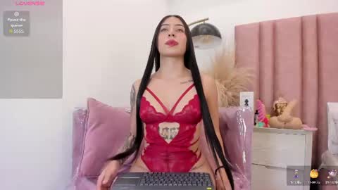 VELUNETT online show from July 2026 10:59:02 PM