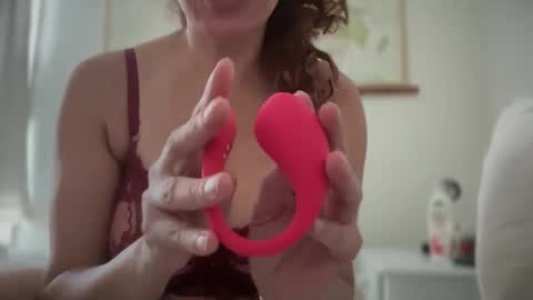 Snapshot of velvet81611 chatting on February 2026 05:50:01 PM Velvet online show from February 2026 05:50:01 PM