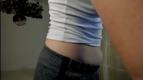 Snapshot of velvet_00 chatting on May 2026 08:30:02 AM velvet_00 online show from May 2026 08:30:02 AM