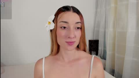 Snapshot of velvet_00 chatting on May 2026 03:37:02 AM velvet_00 online show from May 2026 03:37:02 AM