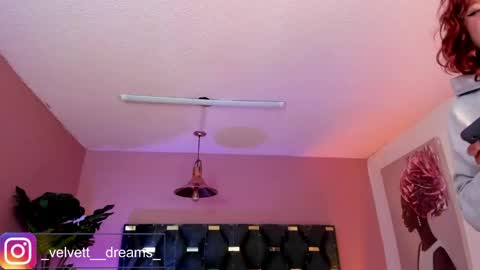 Isabella  online show from June 2026 02:33:01 PM
