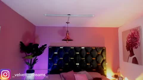 Isabella  online show from June 2026 12:44:02 PM