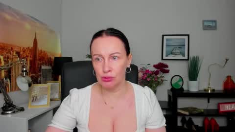 Snapshot of velvet_jasmine chatting on September 2025 05:29:01 AM Jasmine online show from September 2025 05:29:01 AM