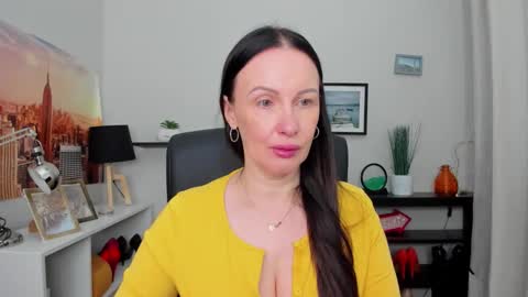 Snapshot of velvet_jasmine chatting on October 2025 06:22:02 AM Jasmine online show from October 2025 06:22:02 AM