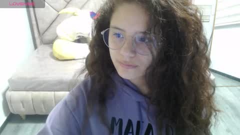 velvet_moon_v online show from January 2026 01:13:02 PM