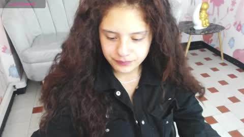 velvet_moon_v online show from April 2026 01:12:02 PM