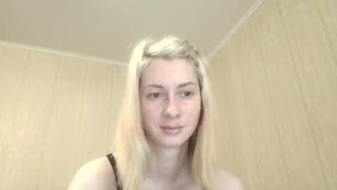 Velvet Pearl online show from June 2026 10:10:02 AM