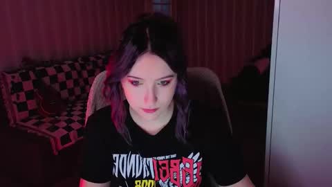 Violet online show from May 2026 06:41:02 AM