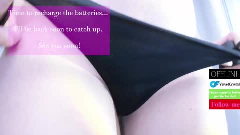 Snapshot of velvetcrystal chatting on February 2025 06:58:02 AM Crystal PVT OPEN online show from February 2025 06:58:02 AM