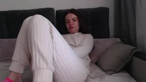 velvetmoon123 online show from May 2026 07:48:02 AM
