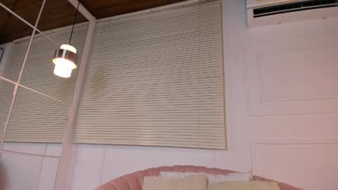 Velvet Nami online show from April 2026 12:02:01 PM