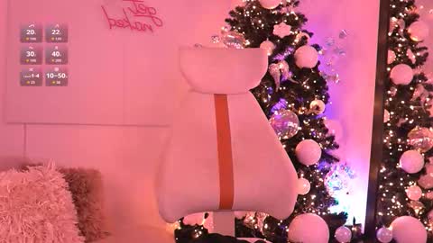 Snapshot of velvetsinx chatting on December 2025 10:51:01 PM Velvet online show from December 2025 10:51:01 PM