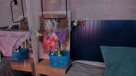 velvettease_ online show from July 2026 02:13:01 PM