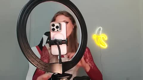 Snapshot of velvettgirl chatting on February 2026 04:28:02 AM VelvetTGirl online show from February 2026 04:28:02 AM